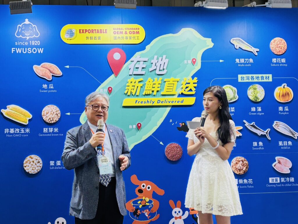 福壽董事長洪堯昆現身展場,分享品牌經營與永續願景。(圖/福壽實業提供)