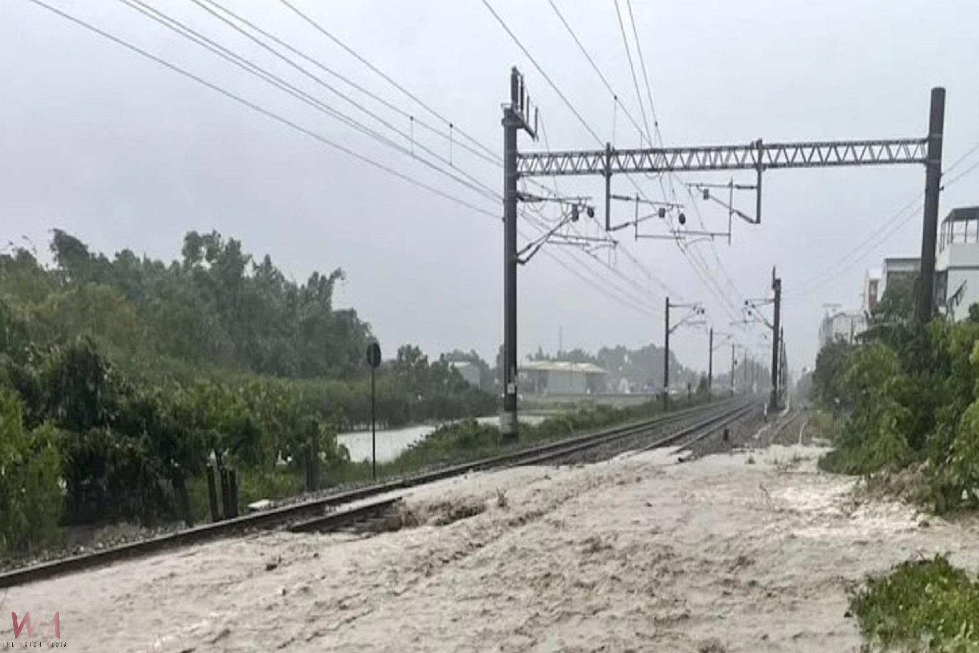 豪雨掏空台鐵林內二水間路基    緊急搶修應變接駁旅客 - https://www.watchmedia01.com