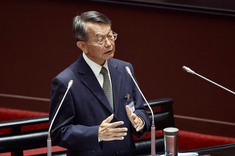 立法院全院委員會9日上午審查司法院長被提名人蔡秋明。蔡秋明說,中華民國可以也必須是一個法治國,如果有機會獲得立法院支持,他一定竭盡所能堅持法治精神,確保台灣得來不易的民主自由成果。 中央社