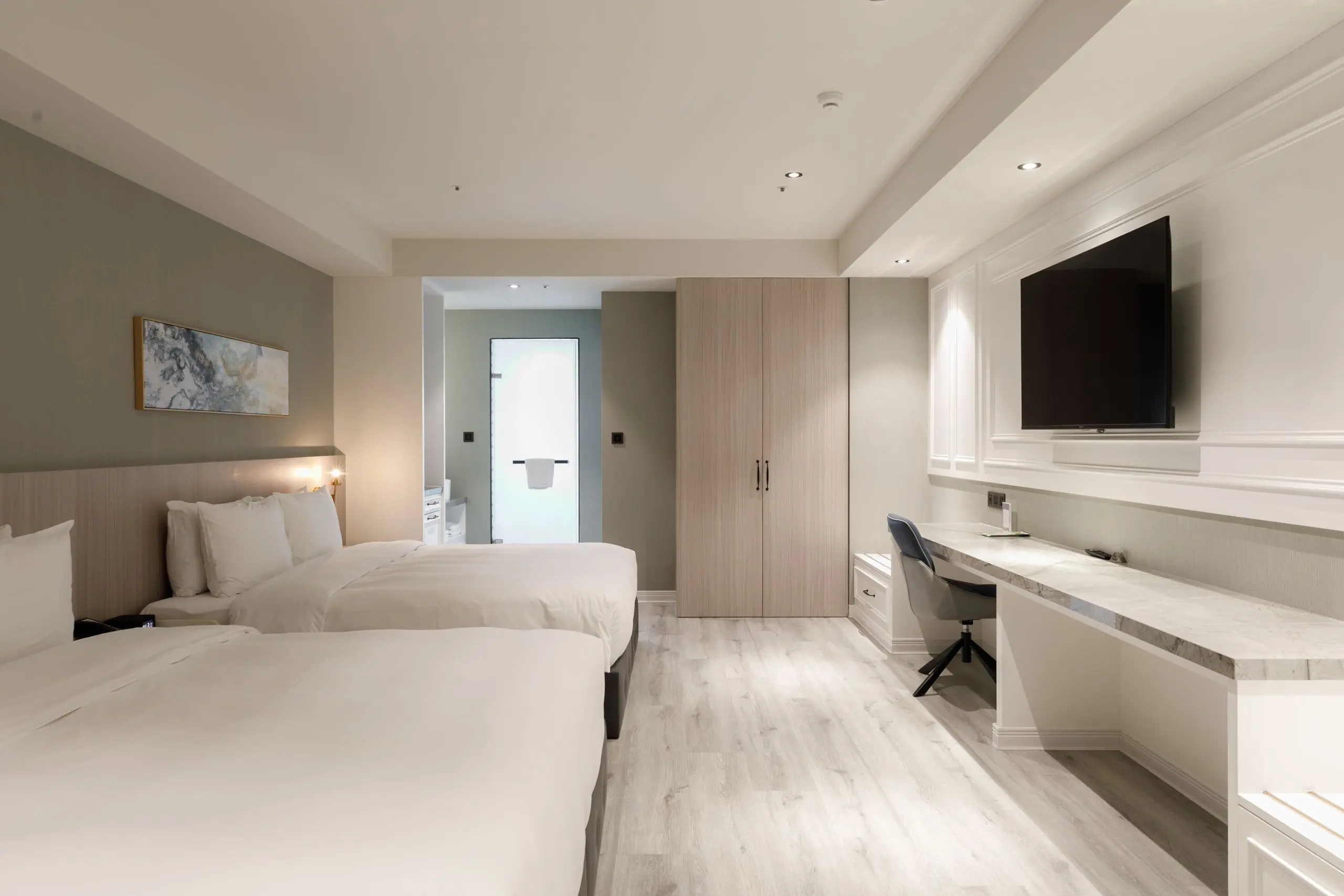 在林口,遇見生活的節奏新北林口爵怡溫德姆酒店【text 林口爵怡溫德姆酒店 Photo Diamond Lin】豪華家庭房。