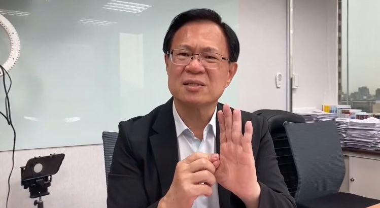 張啓楷強調，農業特別收入基金總額高達372億元，刪除項目僅占其中0.2%。(圖／張啓楷國會辦公室)