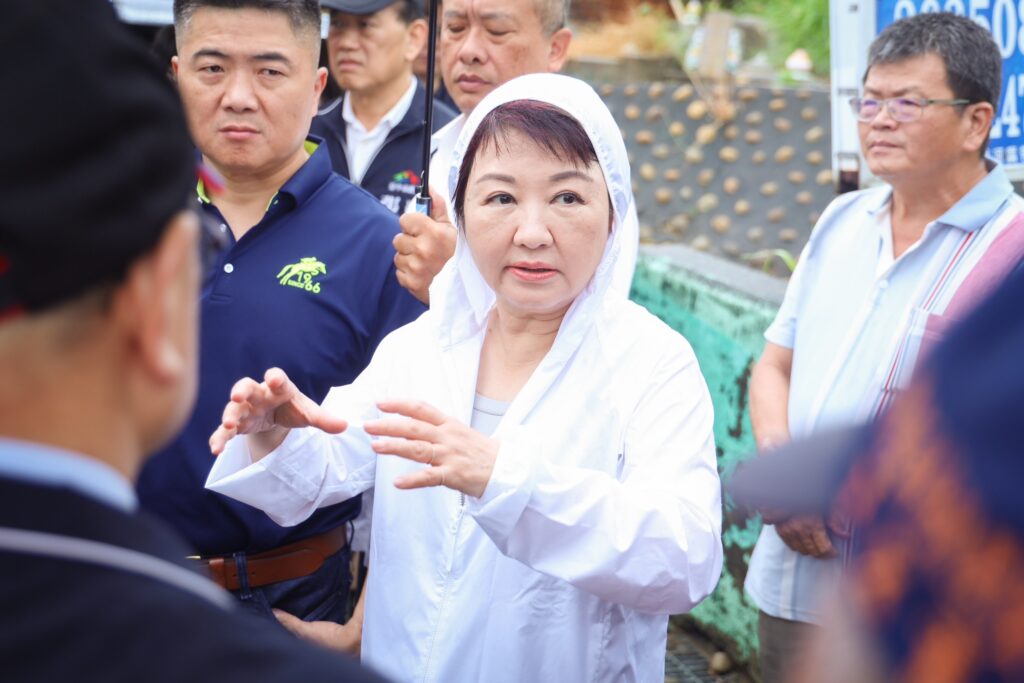 豪雨致海線部分道路積水已消退 盧市長親赴勘災下令 各局處加強戒備守護市民