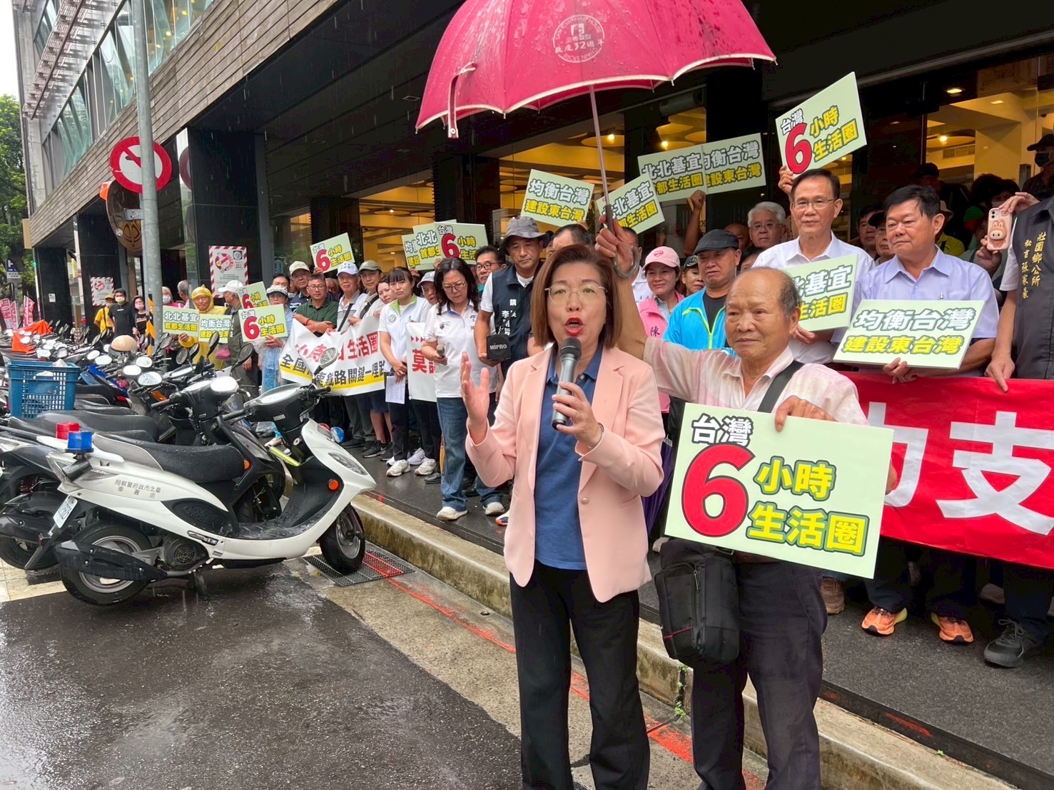 宜蘭跨黨派齊聚環境部 高喊要高鐵不該走回頭路