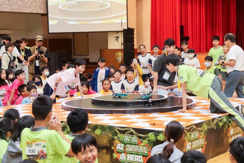 ▲「第三屆 AI Jungle 小HERO」機器人跨縣市交流活動。