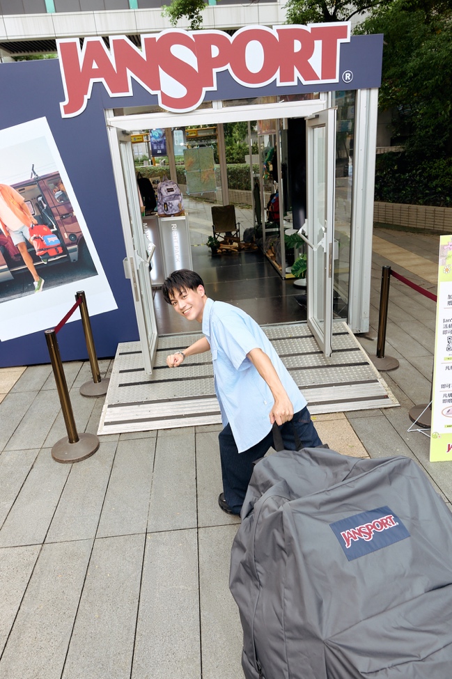 F3ccdd27d2000e3f9255a7e3e2c48800