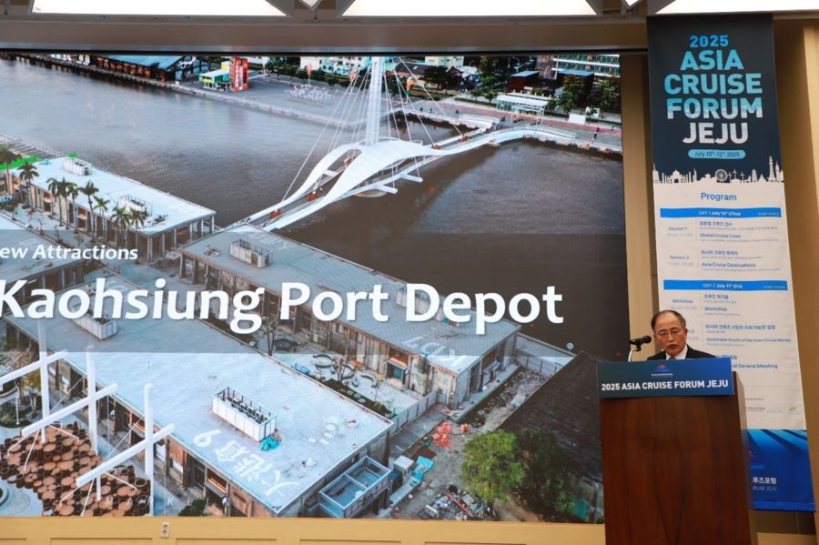 ▲臺灣港務公司業務副總經理張展榮應邀擔任與談人,分享臺灣郵輪發展願景,吸引郵輪航商增加船隊部署臺灣。
