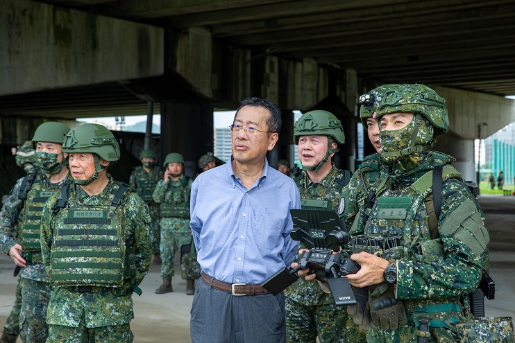 ▲顧部長前往臺北地區視導空軍防空部隊防空作戰整備。