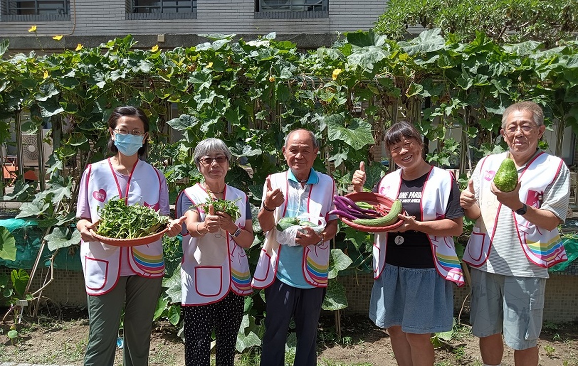 台中北屯家庭中心打造開心農場 蔬果贈500戶弱勢家庭