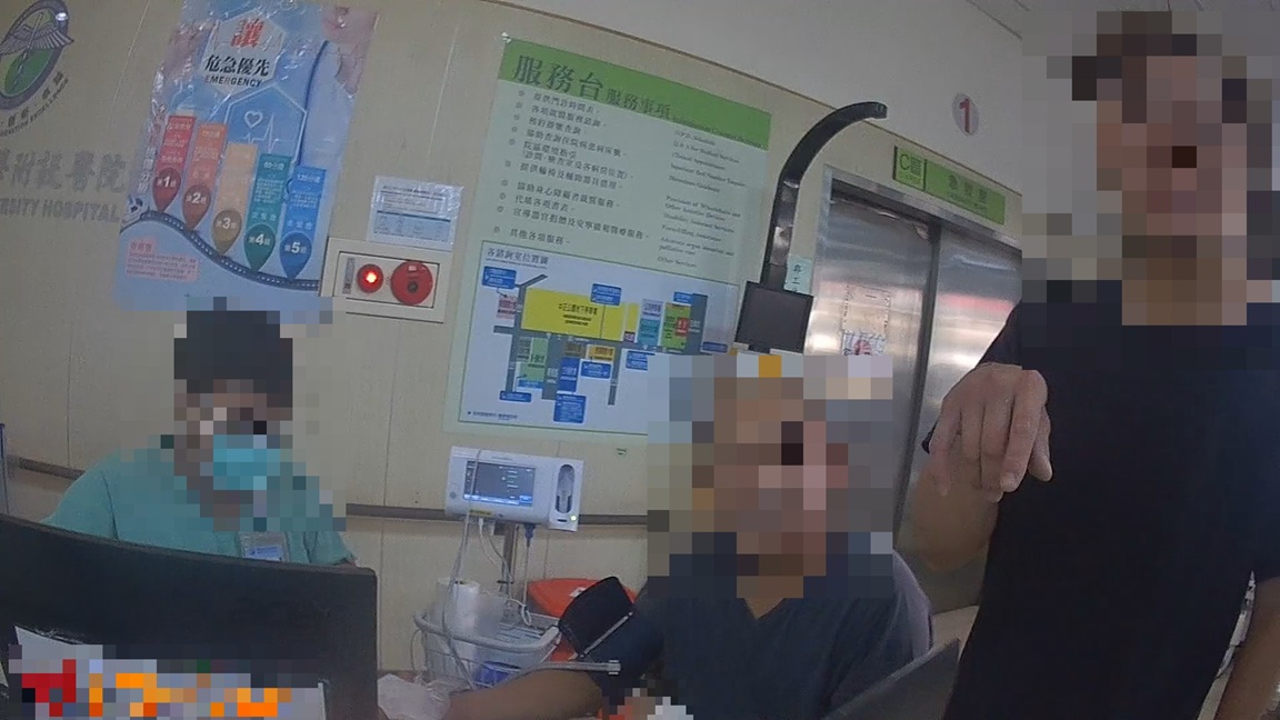 ▲圖說：巡邏員警接獲民眾求援，開燈鳴笛開道，3分鐘將斷指張男送達醫院急診室 （圖／台中市政府 提供）