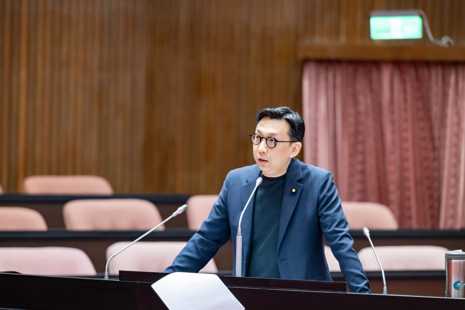 葛如鈞詢答大法官被提名人。(圖/葛如鈞國會辦公室)