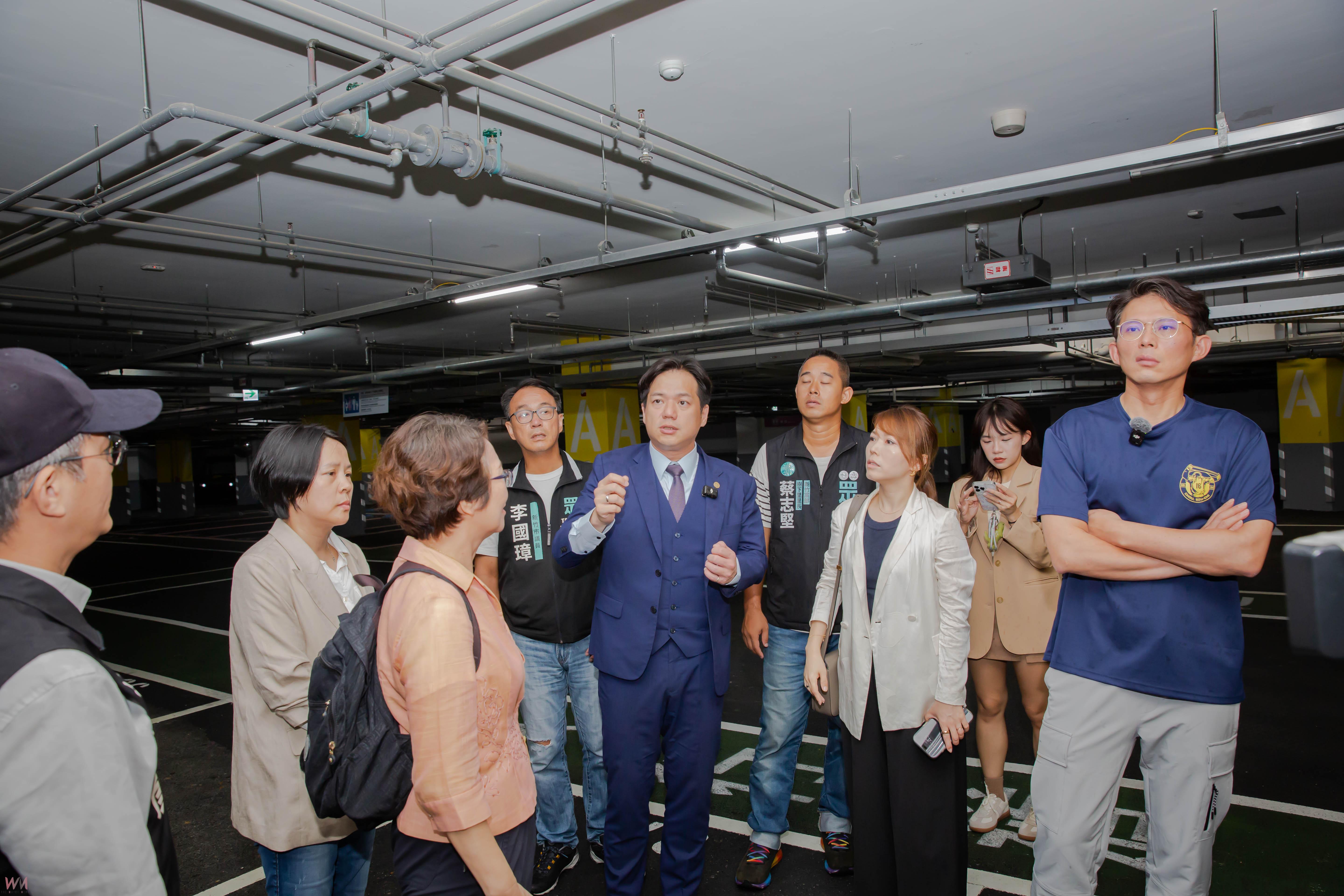立委率團考察新竹棒球場 竹市府強調持續改善究責 - https://www.watchmedia01.com