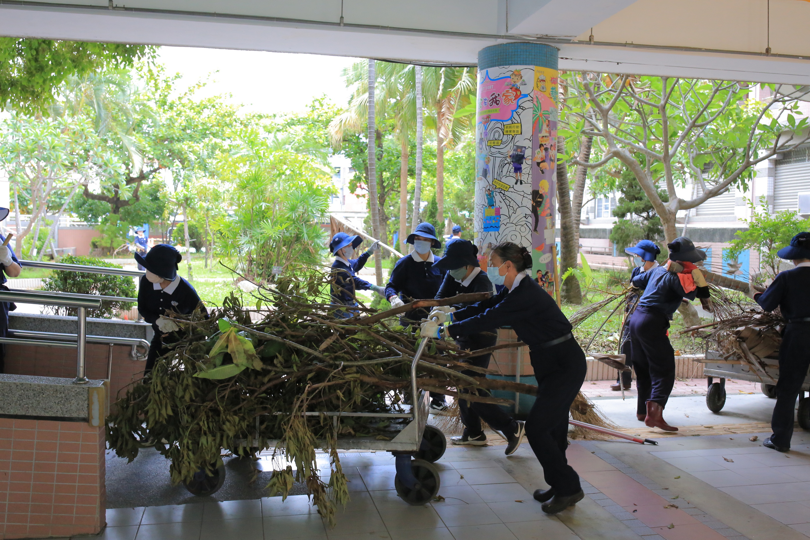 (有影片)/彰化慈濟志工馳援嘉義災區 協助校園清掃恢復上課環境 - https://www.watchmedia01.com