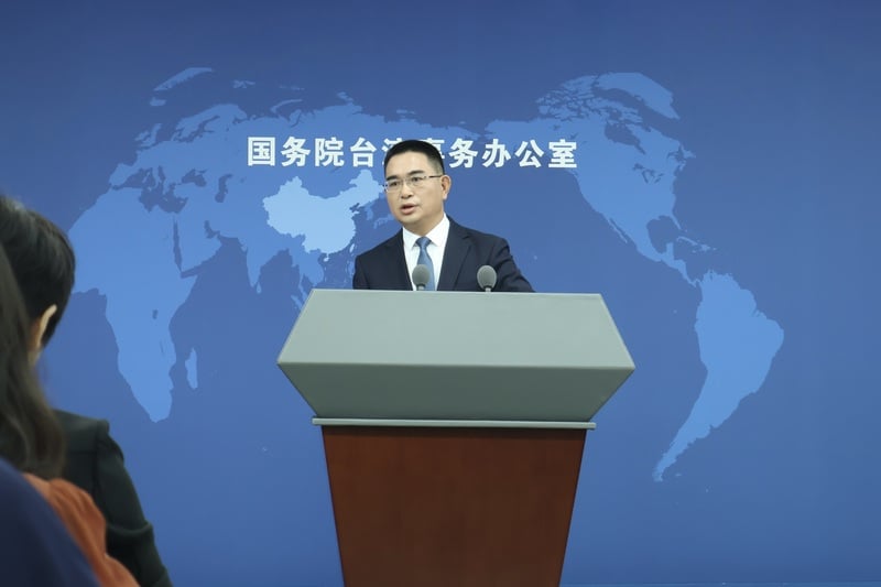 中國大陸國台辦發言人陳斌華16日在例行記者會上表示,中國海關已廢止沈父公司的登記註冊。中央社