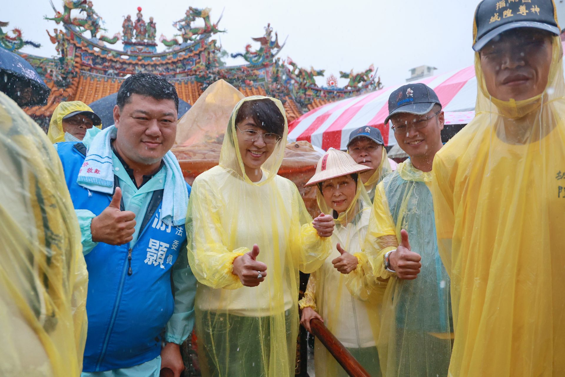 南投城隍遶境風雨無阻 國際陣頭進駐廟會熱鬧登場