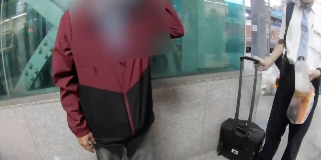 疑佔位釀衝突73歲翁台鐵列車內險亮刀! 警方究辦