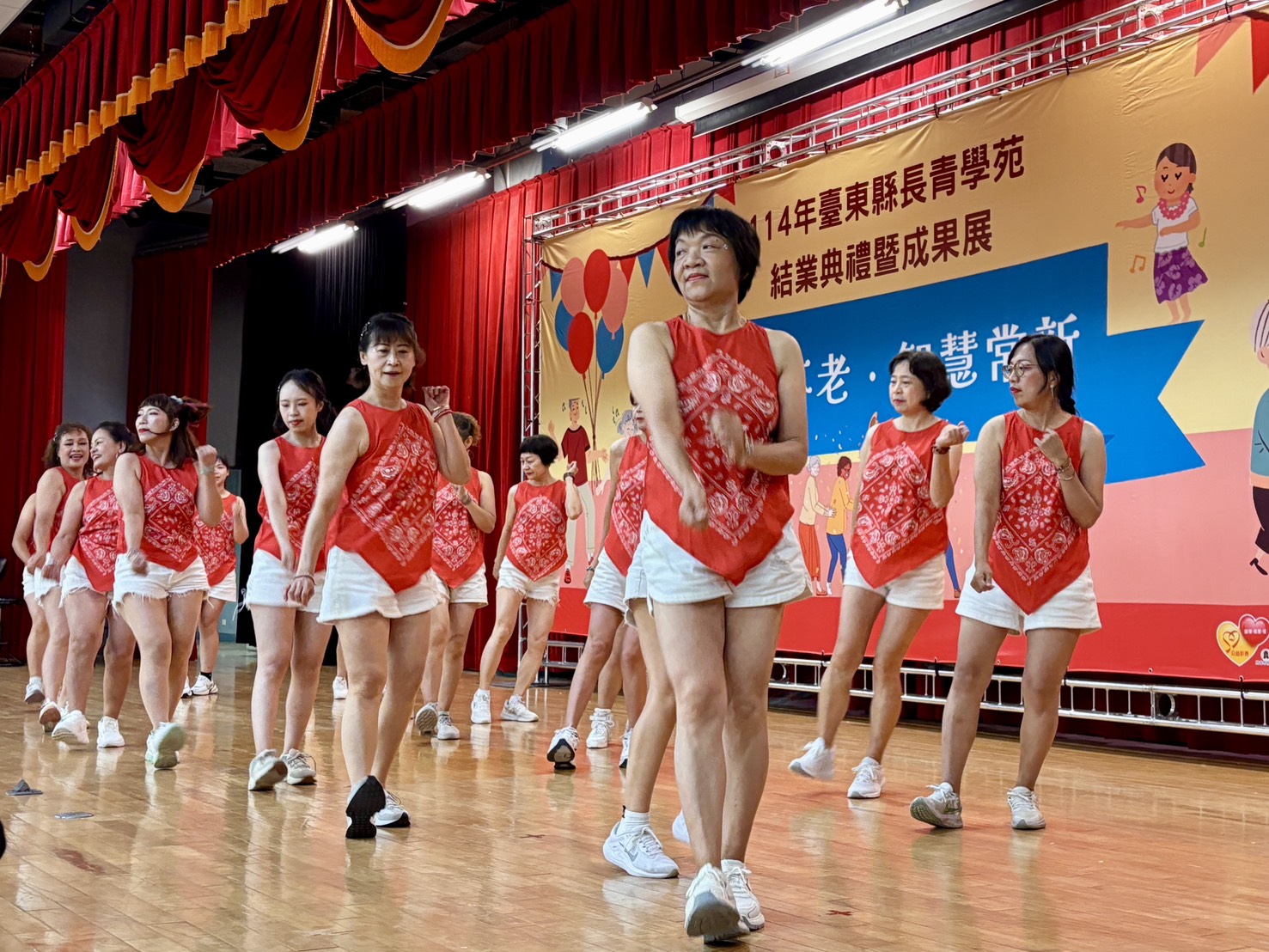 「長青不老智慧常新」 學苑成果展 台東縣長饒慶鈴:活躍老化 - https://www.watchmedia01.com