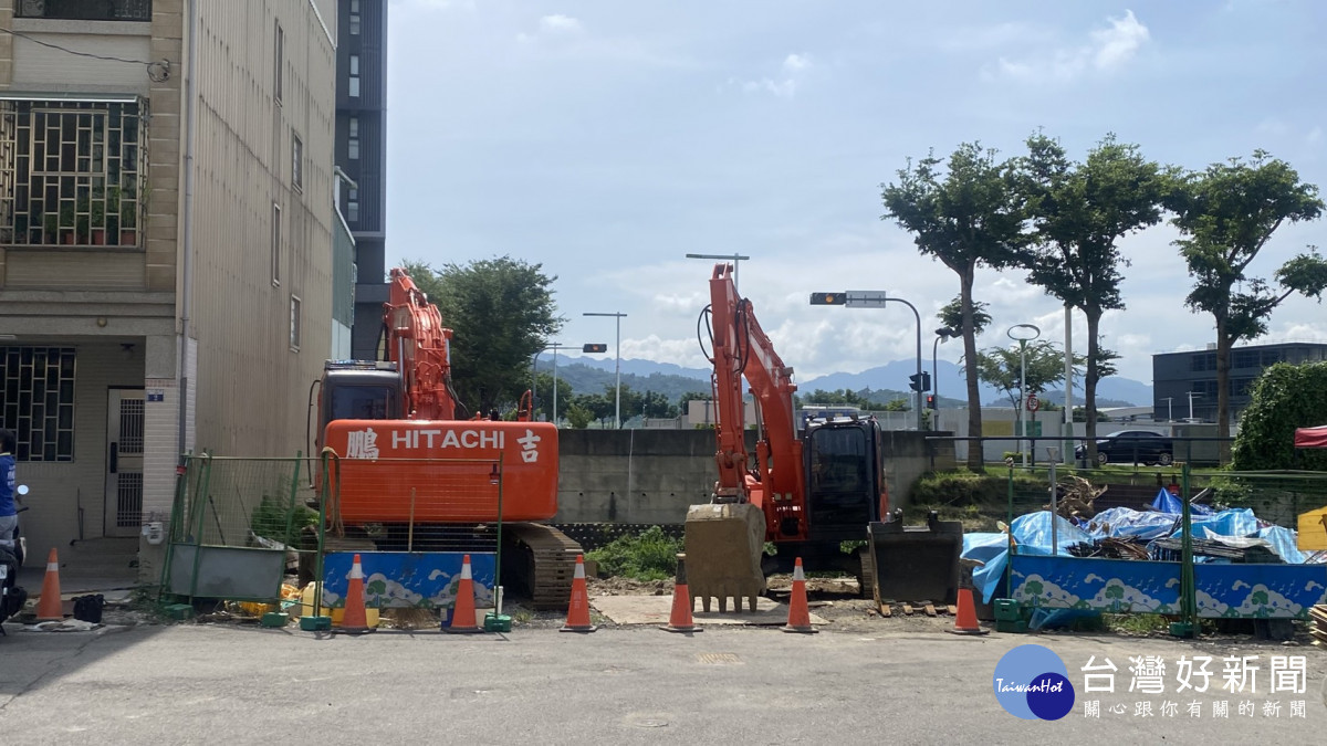 潭子區中興路因柳川排水阻隔,居民通行須繞道1.5公里。