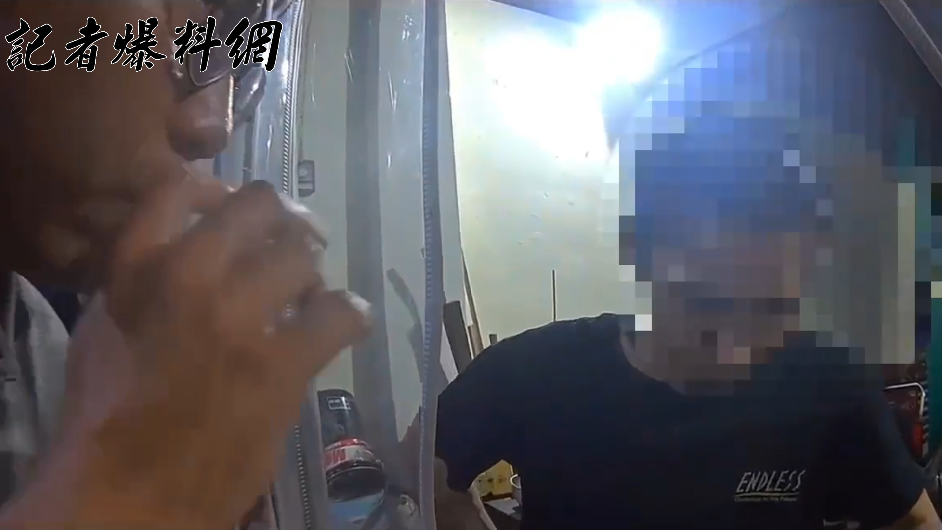 ▲警方於昨(16)日0時許找到張男並帶回說明。(翻攝畫面)