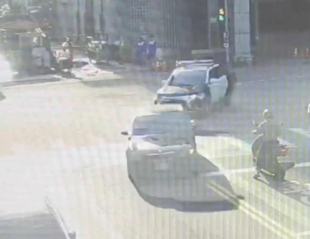 追捕畫面曝光!桃園懸掛註銷車牌自小客拒檢一路危險駕駛 員警放棄追捕改通知到案