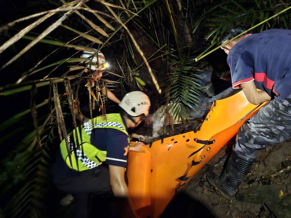 南投國姓鄉死亡車禍! 自小客車墜落20米山谷1男頸椎斷裂亡