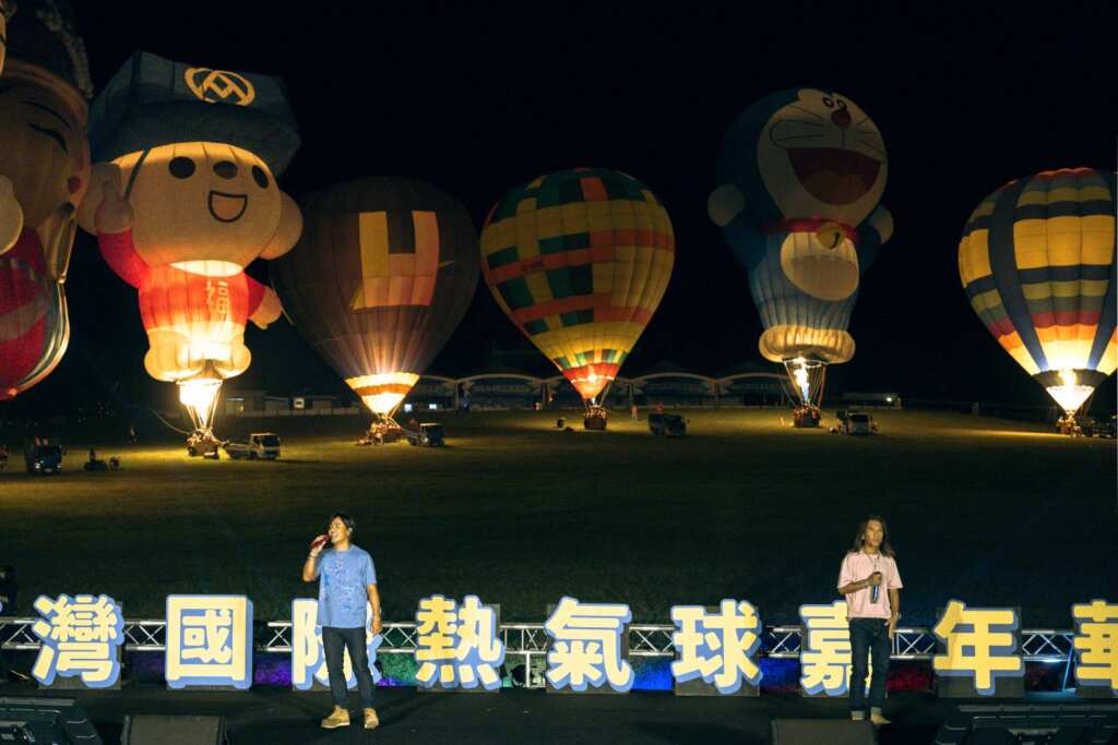 ▲2025熱氣球嘉年華鹿野高台首場光雕音樂會,動力火車壓軸登場掀起熱潮。