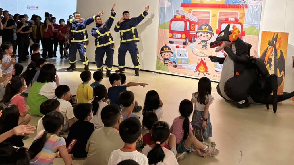 ▲消防英雄宣導話劇。（台中市消防局提供）