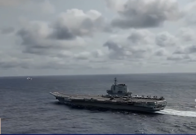 ▲圖為軍演遭監拍的中國首艘服役航空母艦遼寧號。