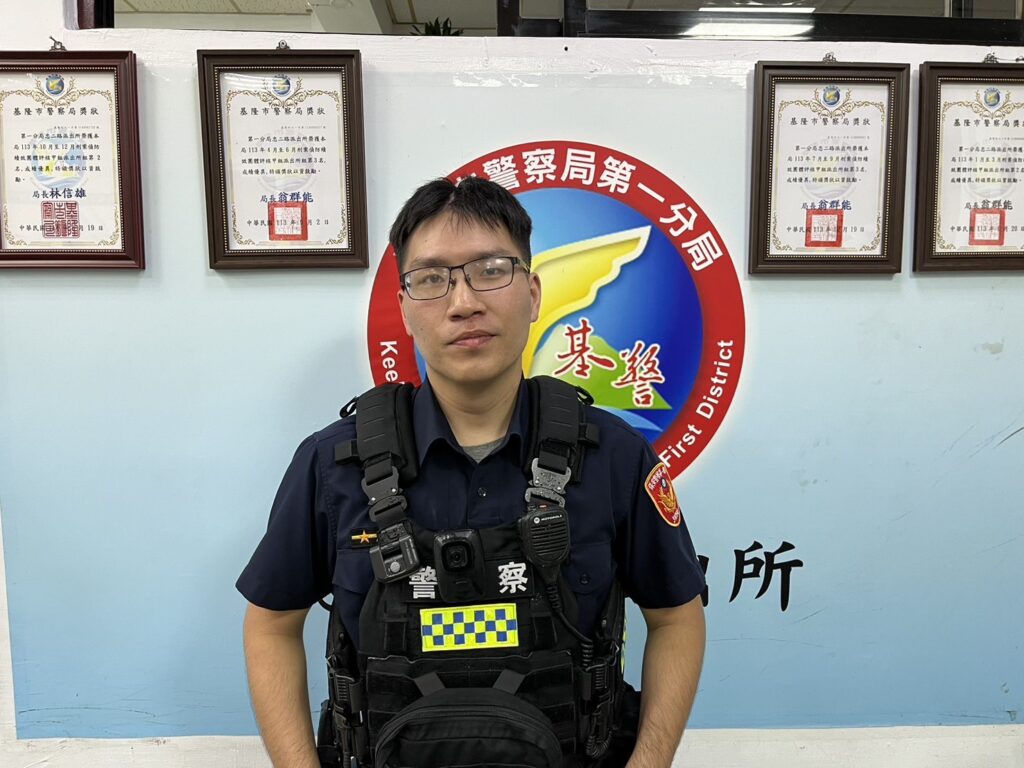 婦人走失徘徊街上  暖警見狀主動關懷助團聚