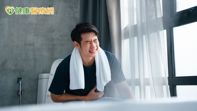 清宿便就能排毒？一定要每天排便才健康？腸胃醫揭3大迷思