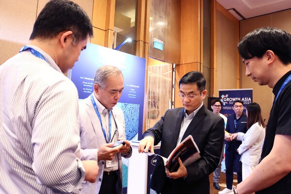 阮光智先生與Growth Asia峰會嘉賓分享6種HMO的創新成果