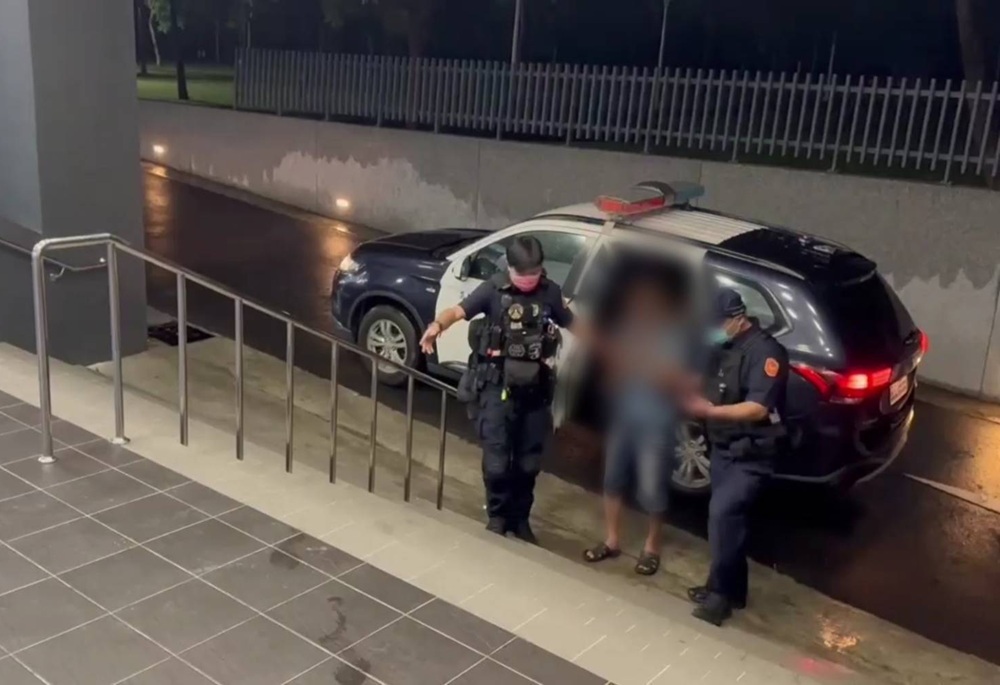 搶車位爆衝突直擊「全都錄」 小港分局嗆「偵查不公開」逼刪影片分局長出面道歉 235 248250721a07