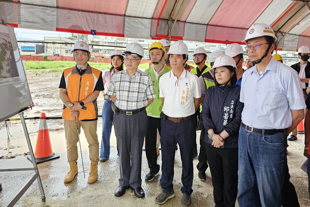 批罷團強烈意識形態色彩 邱若華:空泛口水攻擊無助民生 242 批罷團強烈意識形態色彩 邱若華:空泛口水攻擊無助民生 241