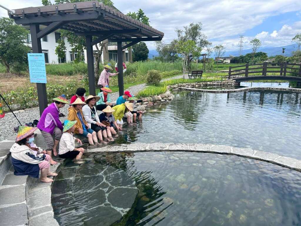 ▲天然湧泉池活化再生，重新創造居民親水遊憩場域及社區農遊活動新景點。（水保署提供）