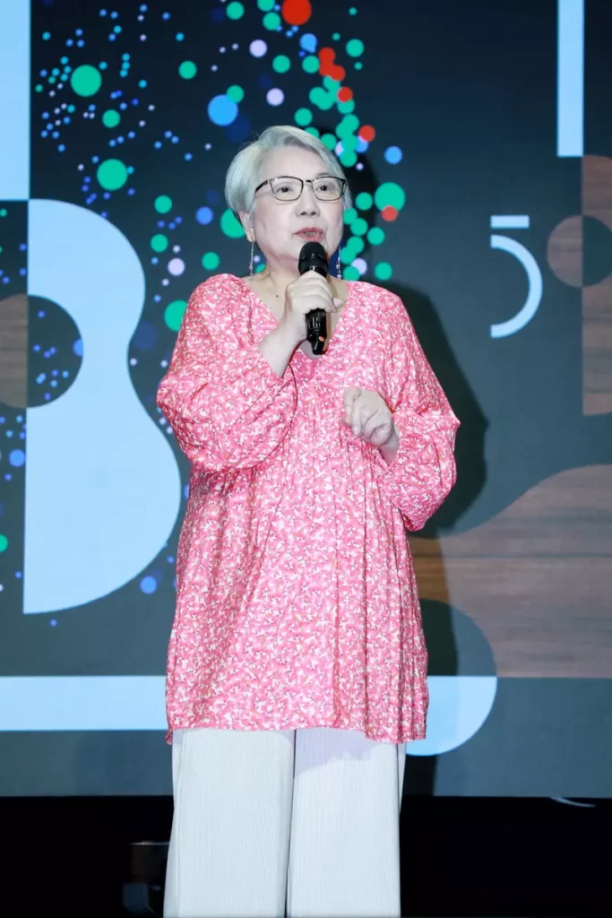 民歌之母陶曉清