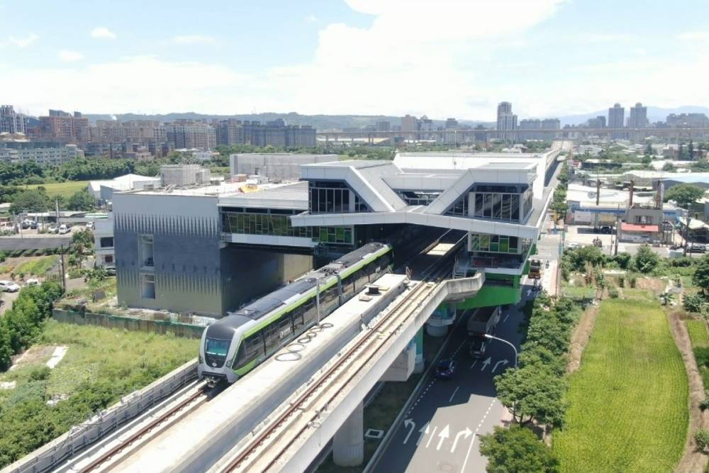 力拼明年底北段7站通車 桃園捷運綠線高架橋測試 246 力拼明年底北段7站通車 桃園捷運綠線高架橋測試 245