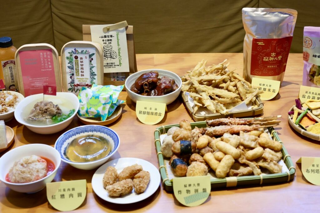 艋舺百場導覽開跑!「萬華商圈廊帶行銷」走讀街區故事,帶動地方品牌與經濟活水 18 IMG 20250722 170446