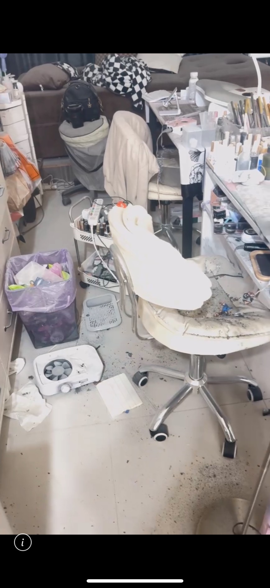 鹿港美甲店粉塵機突爆炸 業者驚呼:差一分鐘就炸在臉上! - https://www.watchmedia01.com