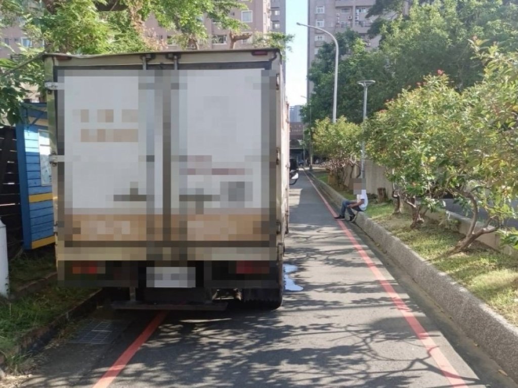 台中死亡車禍! 72歲翁遭倒車小貨車撞擊傷重不治