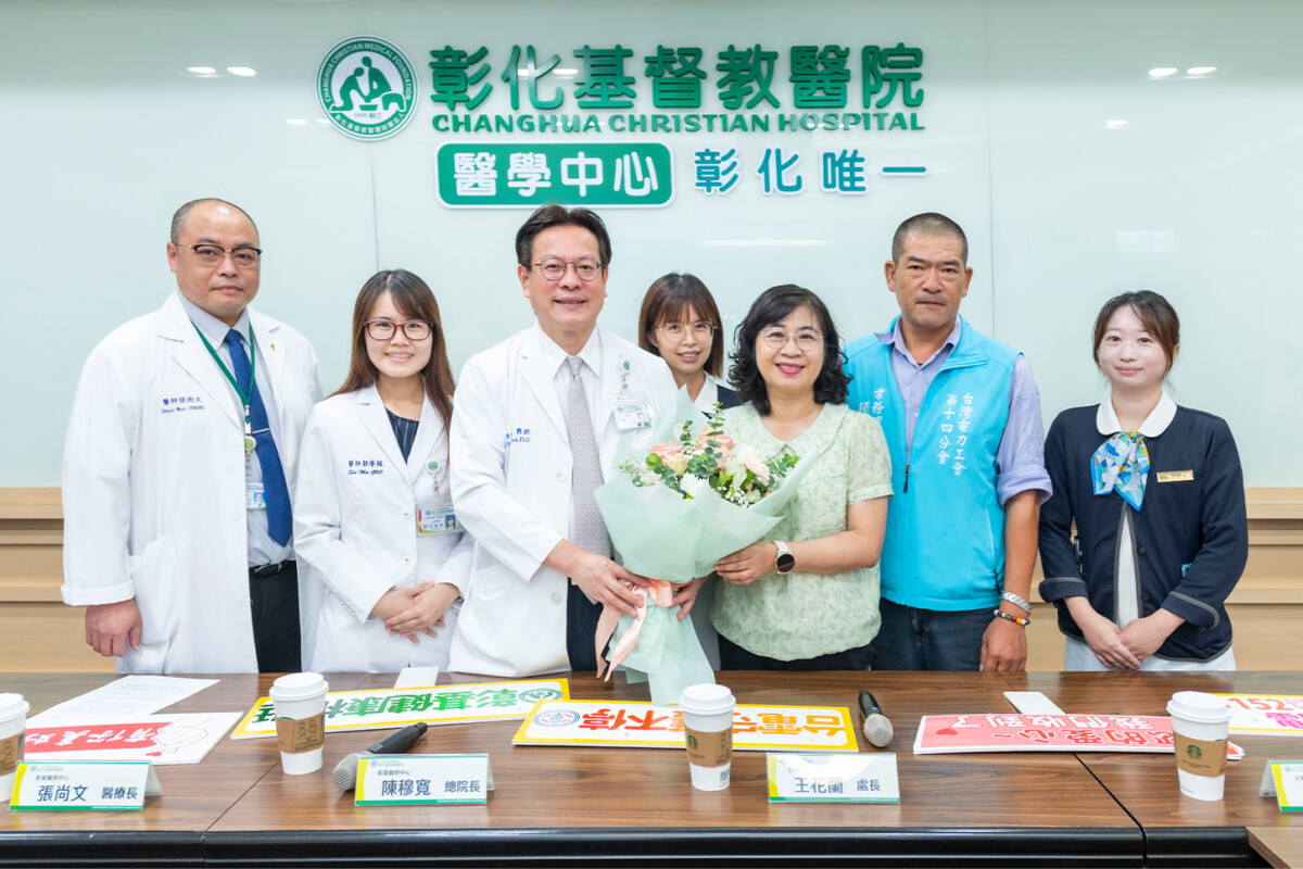 08962f82eb0a131e46965e4de2d8496f