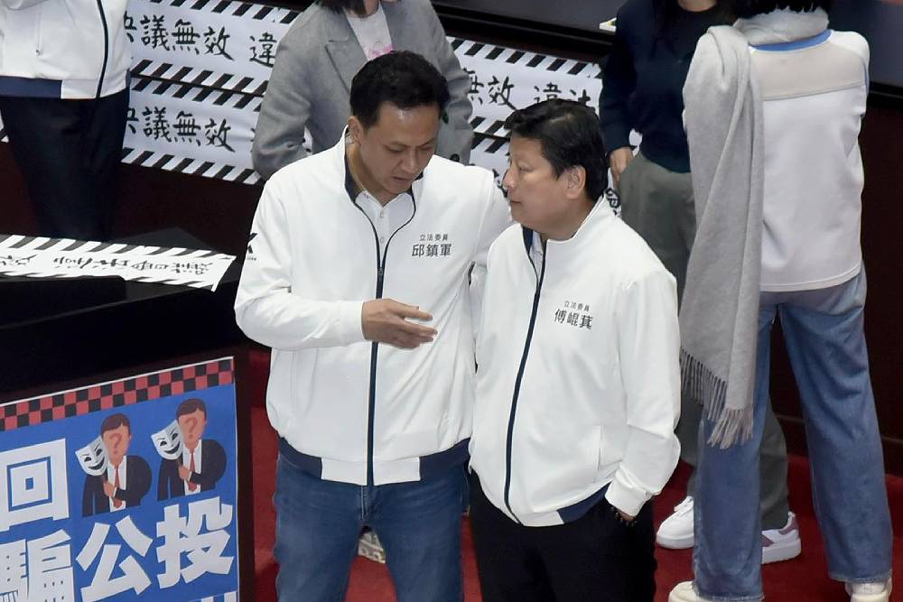 童子賢赴花蓮喊罷免 邱鎮軍質疑:出於良心還是政治任務? 214 童子賢赴花蓮喊罷免 邱鎮軍質疑:出於良心還是政治任務? 213