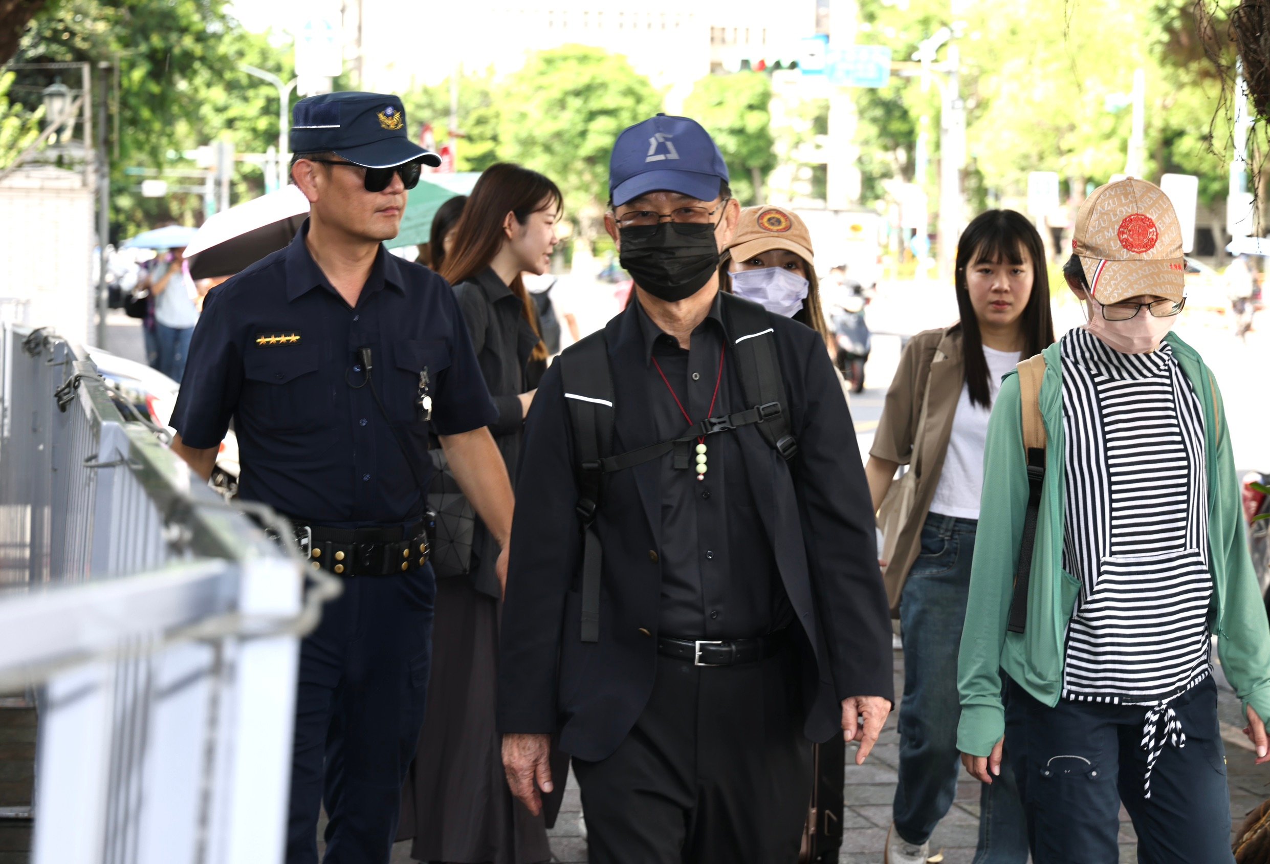 前台北市副市長彭振聲(前)原本10日以證人身分出席,但妻子過世,改24日到庭。 林啟弘攝