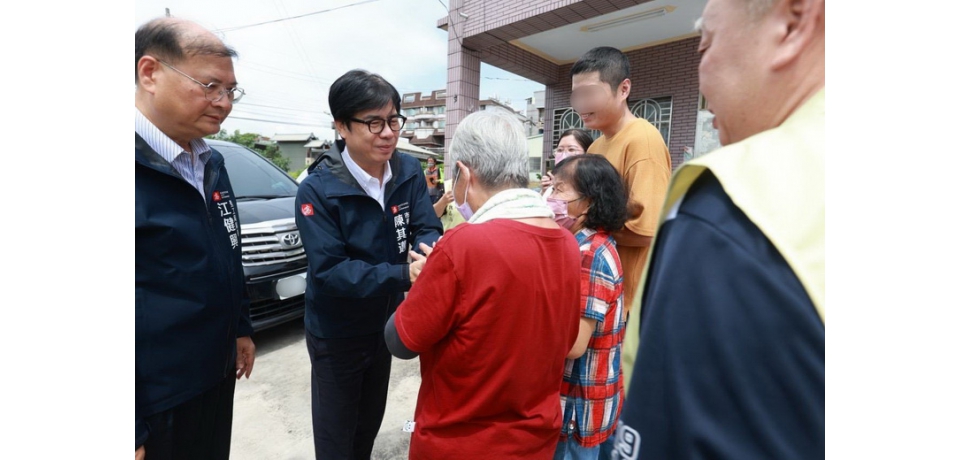 高雄市長陳其邁:感謝工會行善特攻隊展現做工仔人ㄟ義氣 助風災災民重建家園