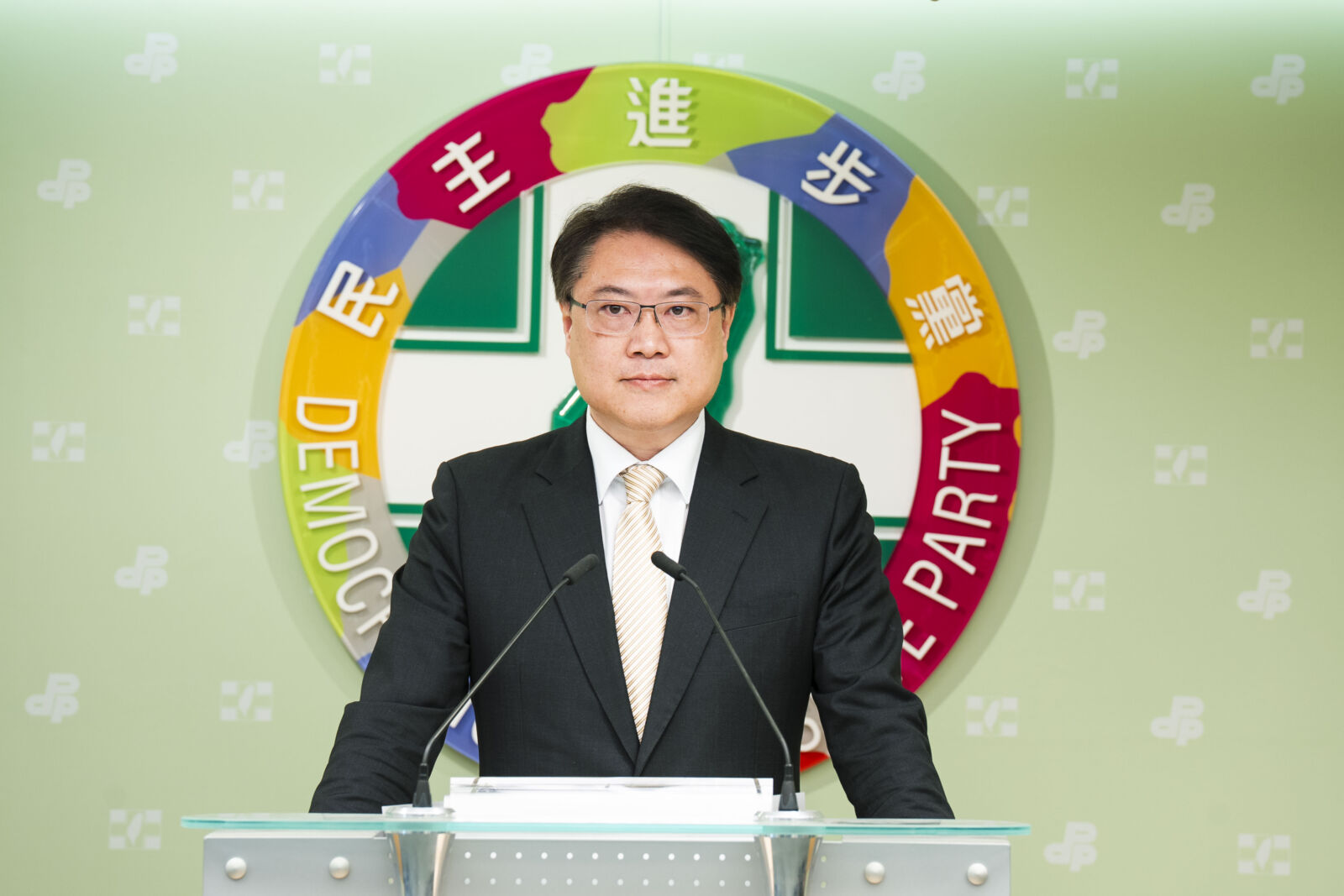 批藍白危害國安、譴責中國打壓 林右昌:站出來罷免守住民主 236 批藍白危害國安、譴責中國打壓 林右昌:站出來罷免守住民主 235