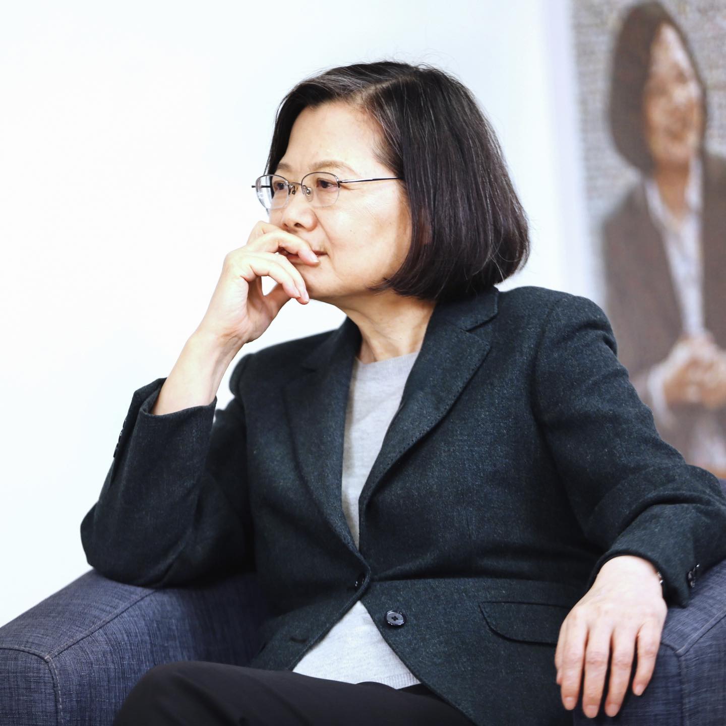 蔡英文表態會投票卻沒提罷免成功?凌濤酸:若有難處可以眨眼一下 524045919 1305638427580069 6699128344079441638 n