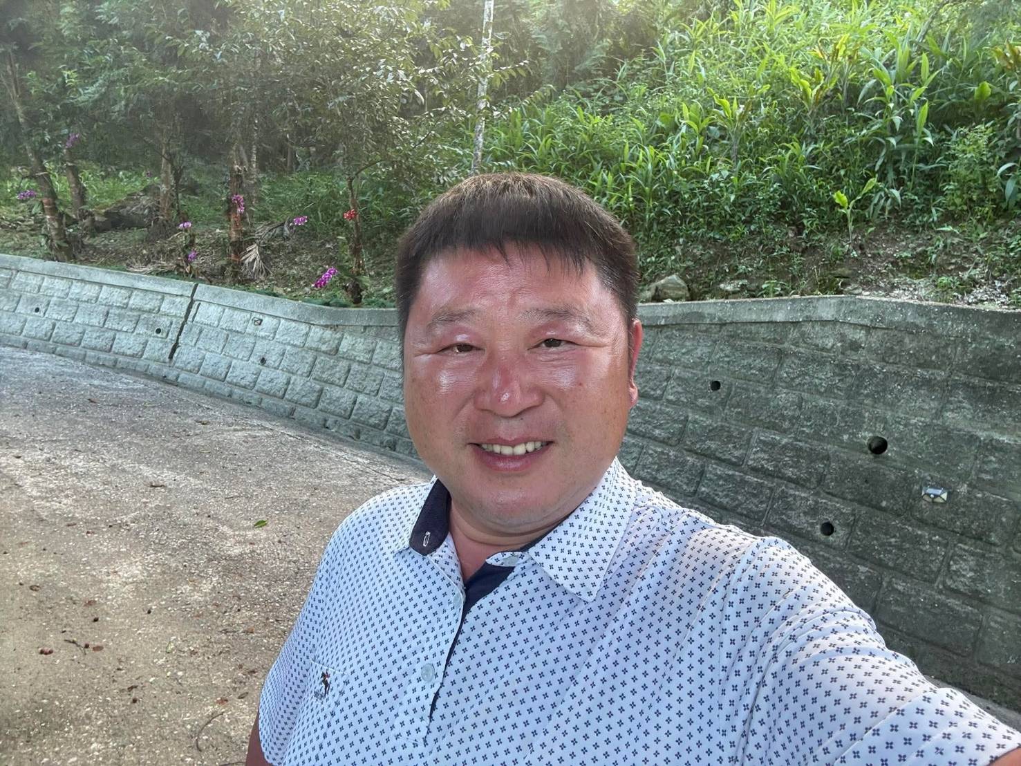 張峻透過臉書為罷團添柴加油，懇求鄉親一同終結｢傅氏王朝｣。(圖／張峻臉書)