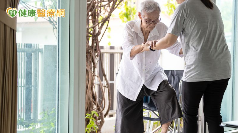 「準備、彈性、樂觀」增強照顧韌力 家照據點陪你完成這場耐力賽