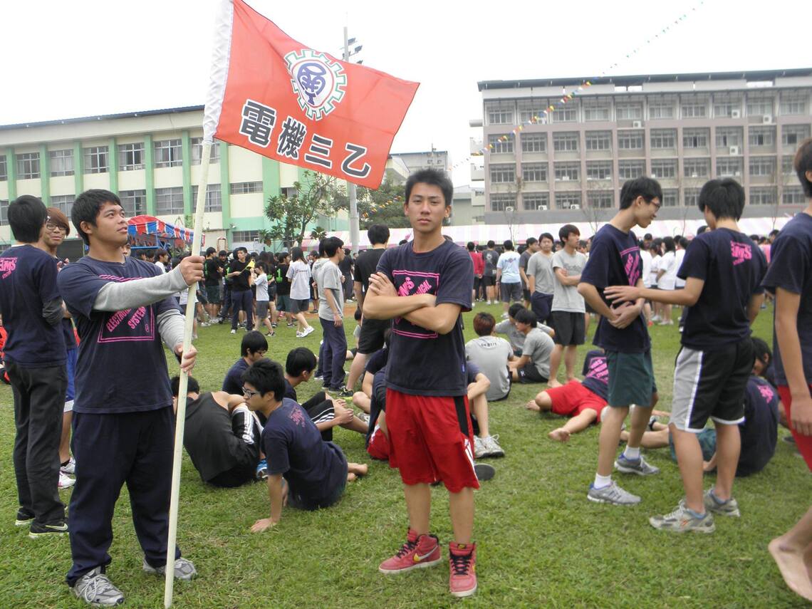 全國技能競賽勇奪金牌,升學選台科大有望 學長工作穩定一樣是優異表現