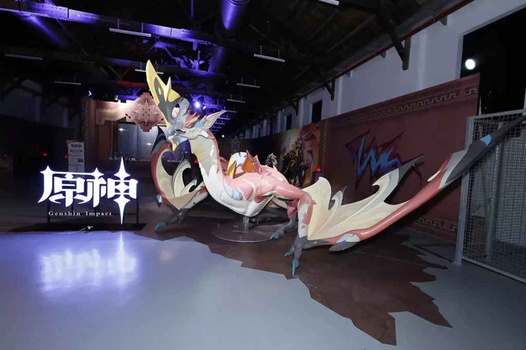 由HoYoverse 開發、NIJIGEN 代理的 開放世界冒險 RPG《原神》今(25)日起正式於松山文創園區五號倉庫展開