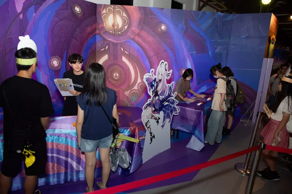 由HoYoverse 開發、NIJIGEN 代理的 開放世界冒險 RPG《原神》今(25)日起正式於松山文創園區五號倉庫展開