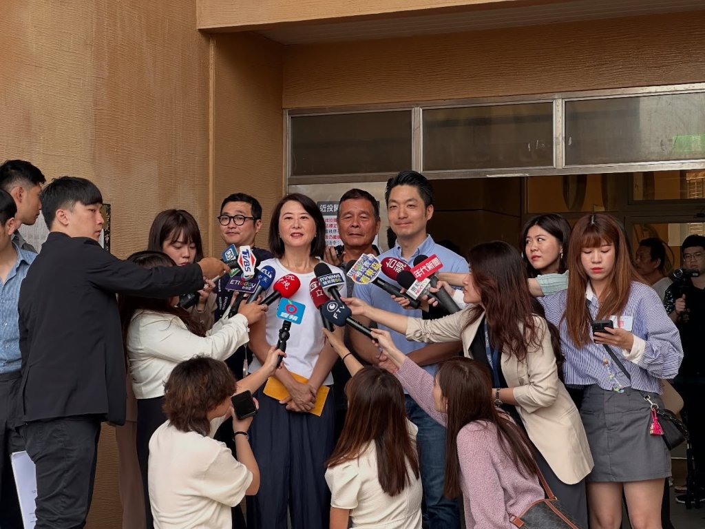 北市罷免開票進行中!王鴻薇不同意票領先 現身黨部:市長應該也會很開心